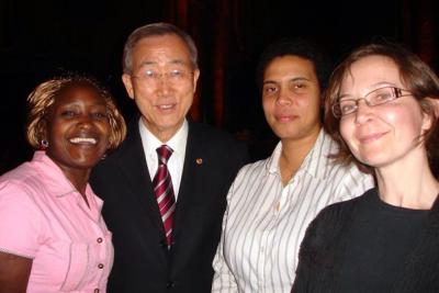 2009 Advocates Evalyne Achan of Uganda, Akinyi Ocholla of Kenya, and ISHR Director of Capacity Building Stephanie V. Grepo meet UN Secretary-General Ban Ki-moon.